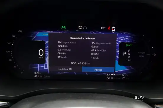 VOLVO-XC60-2022