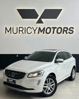 VOLVO XC60 2.4 D5 MOMENTUM DIESEL AWD 4P AUTOMÁTICO
