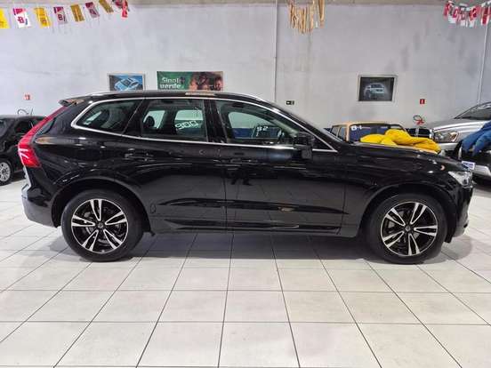 VOLVO-XC60-2.0 T5 GASOLINA MOMENTUM AWD GEARTRONIC VOLVO-XC60-2017