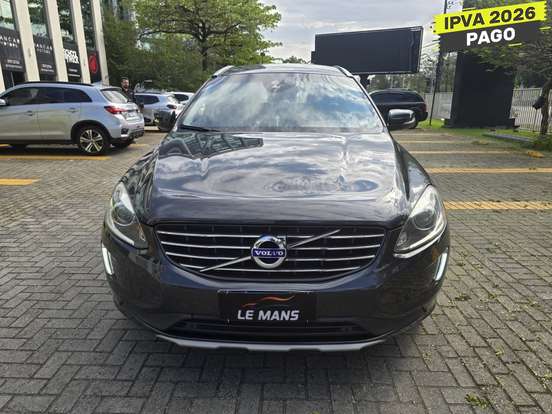 VOLVO-XC60-2015