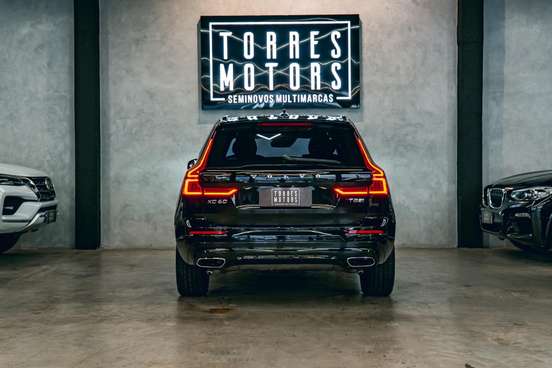VOLVO-XC60-2.0 T8 HYBRID MOMENTUM AWD GEARTRONIC VOLVO-XC60-2020