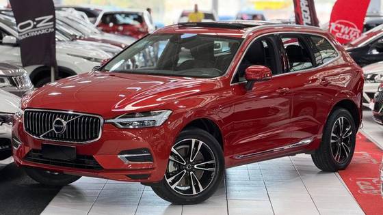 VOLVO XC60 2.0 T8 HYBRID MOMENTUM AWD GEARTRONIC