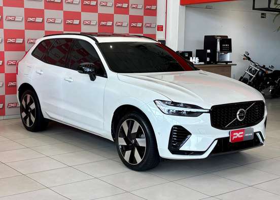 VOLVO-XC60-2023