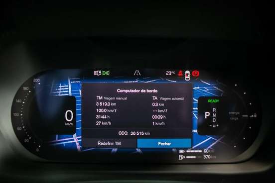 VOLVO-XC60-2023