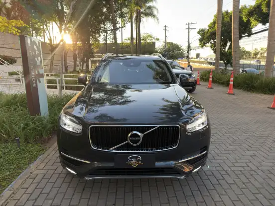 VOLVO-XC90-2.0 T6 GASOLINA MOMENTUM AWD GEARTRONIC VOLVO-XC90-2018