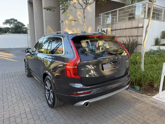 VOLVO-XC90-2.0 T6 GASOLINA MOMENTUM AWD GEARTRONIC VOLVO-XC90-2018