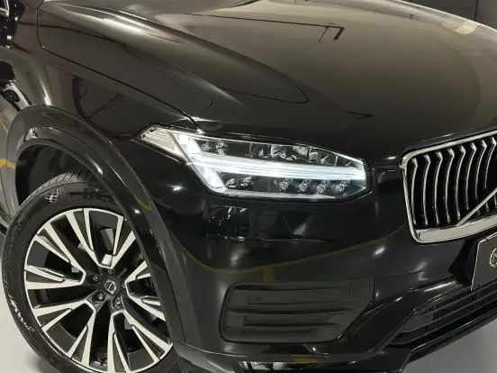 VOLVO-XC90-2.0 T6 GASOLINA MOMENTUM AWD GEARTRONIC VOLVO-XC90-2019
