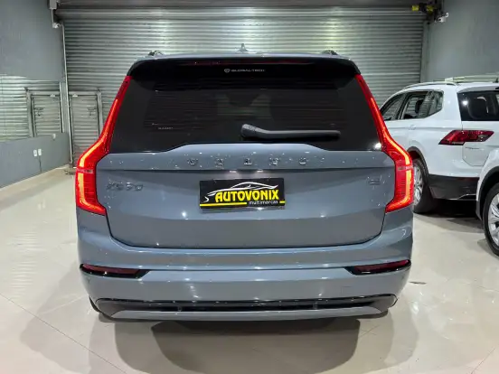 VOLVO-XC90-2022
