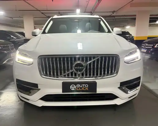 VOLVO-XC90-2023