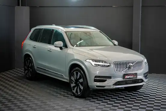 VOLVO-XC90-2023