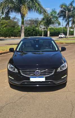VOLVO-V60-2017