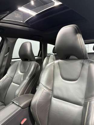 VOLVO-XC60-2015