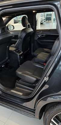 VOLVO-XC90-2019