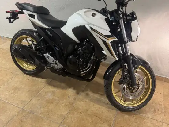 YAMAHA-FZ25 FAZER CONNECTED ABS YAMAHA-FZ25 FAZER CONNECTED ABS-2025
