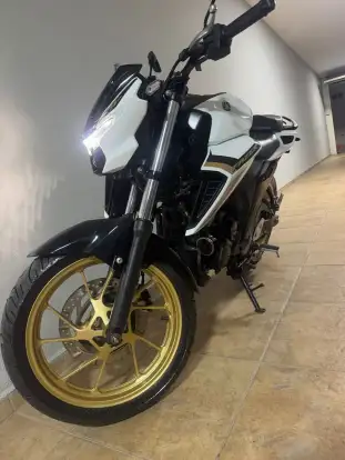 YAMAHA-FZ25 FAZER CONNECTED ABS-2025