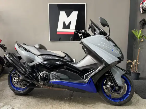 YAMAHA TMAX 