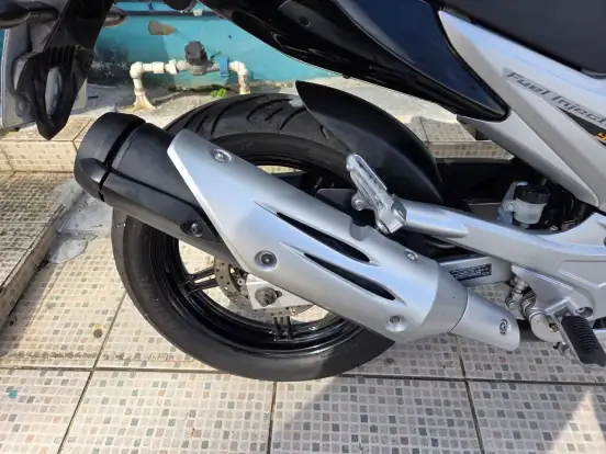 YAMAHA-YS 250 FAZER YAMAHA-YS 250 FAZER-2012