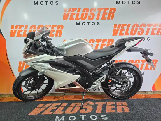 YAMAHA-YZF R15-2025
