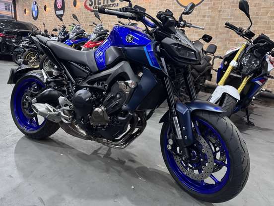 YAMAHA-MT-09 YAMAHA-MT-09-2024