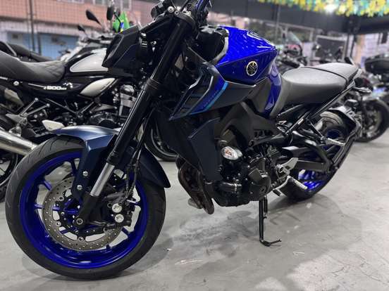 YAMAHA-MT-09 YAMAHA-MT-09-2024