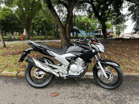 YAMAHA-YS 250 FAZER YAMAHA-YS 250 FAZER-2011