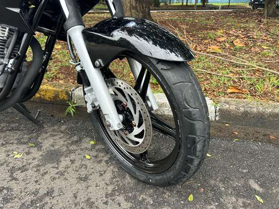 YAMAHA-YS 250 FAZER-2011