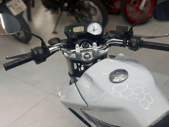 YAMAHA-YS 250 FAZER BLUEFLEX YAMAHA-YS 250 FAZER BLUEFLEX-2013