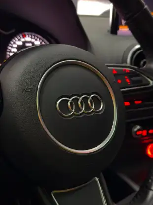 AUDI-A3-1.8 TFSI SEDAN 16V 180CV GASOLINA 4P AUTOMÁTICO AUDI-A3-2013