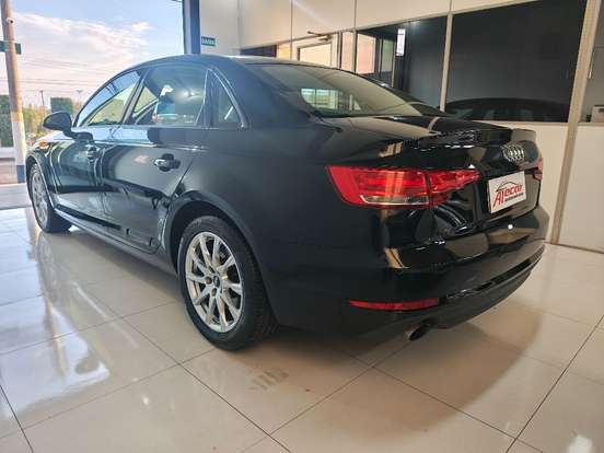 AUDI-A4-2.0 TFSI ATTRACTION GASOLINA 4P S TRONIC AUDI-A4-2016
