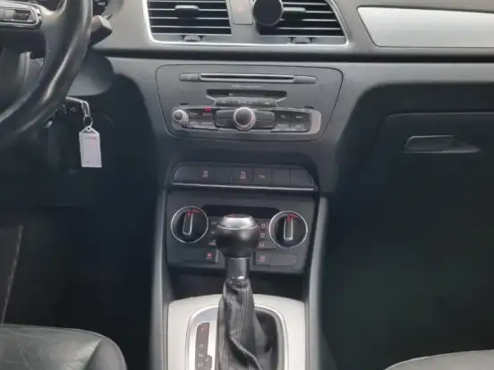 AUDI-Q3-1.4 TFSI AMBIENTE GASOLINA 4P S TRONIC AUDI-Q3-2017