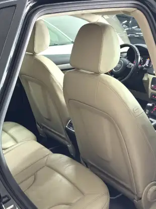 AUDI-Q3-2018