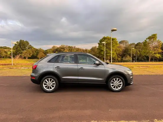 AUDI-Q3-1.4 TFSI ATTRACTION GASOLINA 4P S TRONIC AUDI-Q3-2016