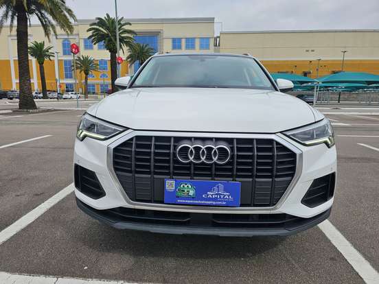 AUDI-Q3-2021