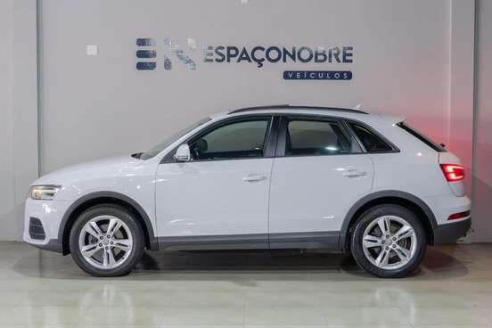 AUDI-Q3-2015