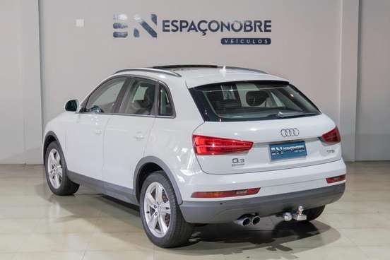 AUDI-Q3-2015