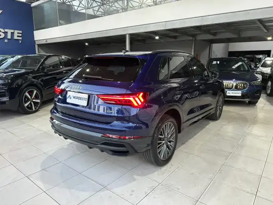 AUDI-Q3-2.0 40 TFSI GASOLINA PERFORMANCE BLACK QUATTRO TIPTRONIC AUDI-Q3-2022