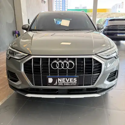 AUDI-Q3-2022