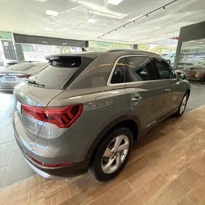 AUDI-Q3-2022