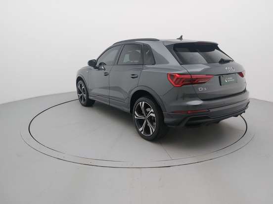 AUDI-Q3-2023
