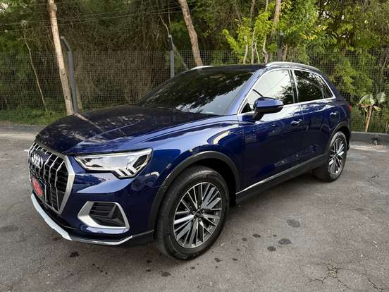 AUDI-Q3-2024