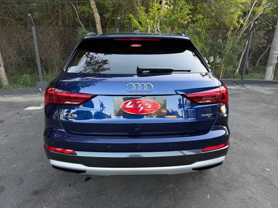 AUDI-Q3-2024