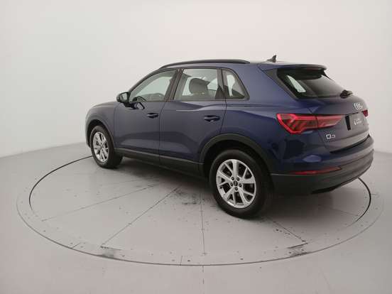 AUDI-Q3-2024