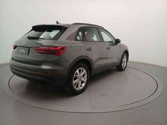 AUDI-Q3-2024