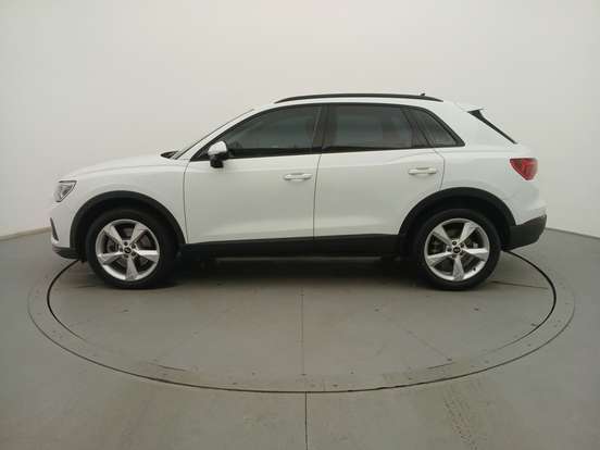 AUDI-Q3-2024