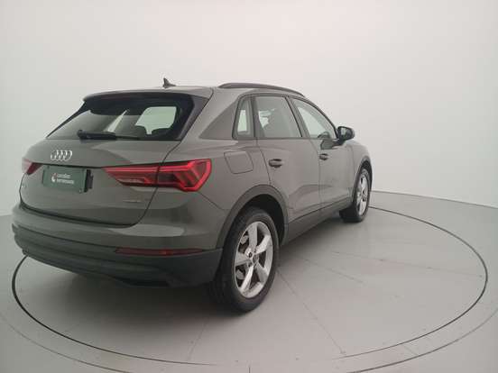 AUDI-Q3-2024
