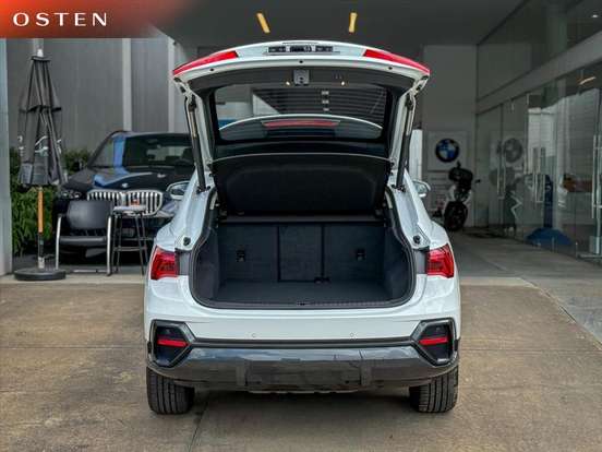 AUDI-Q3-2023