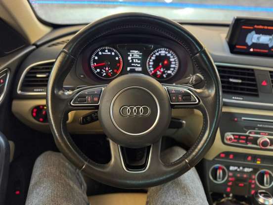 AUDI-Q3-2015