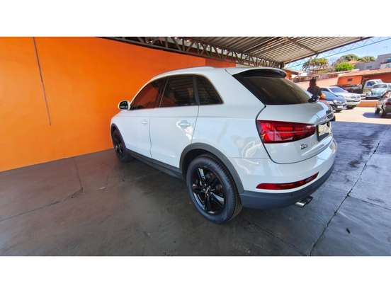 AUDI-Q3-2015