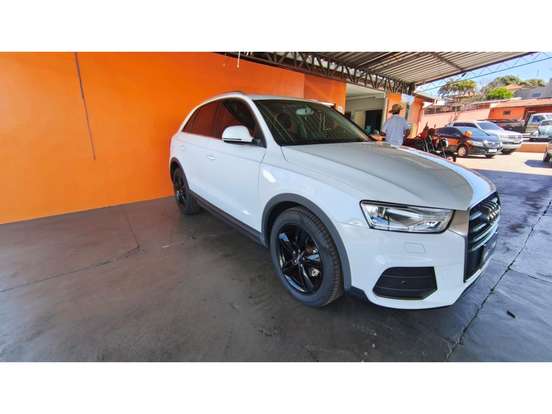 AUDI-Q3-2015