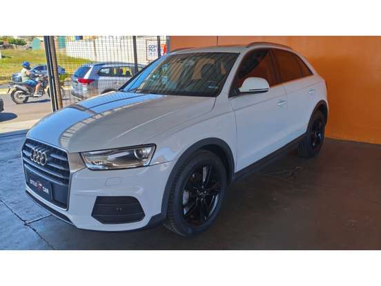 AUDI-Q3-2015